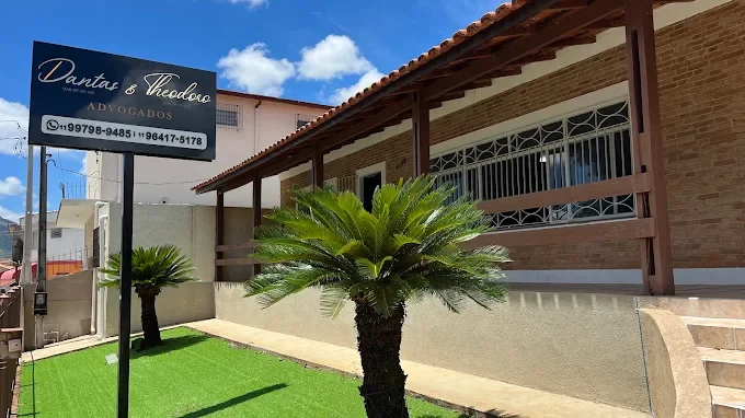 Fachada do escritório na Av. Major Alvim, em Atibaia