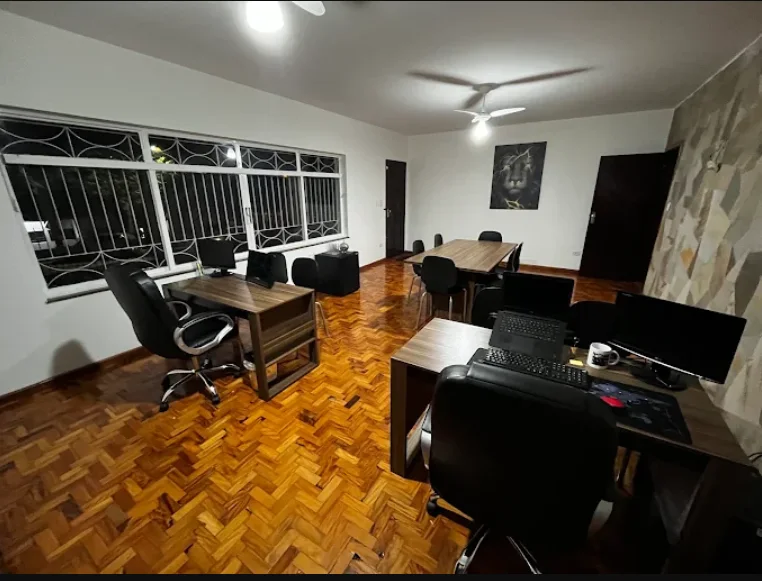 Sala de atendimento do escritório